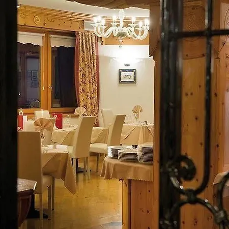 Posta Szálloda